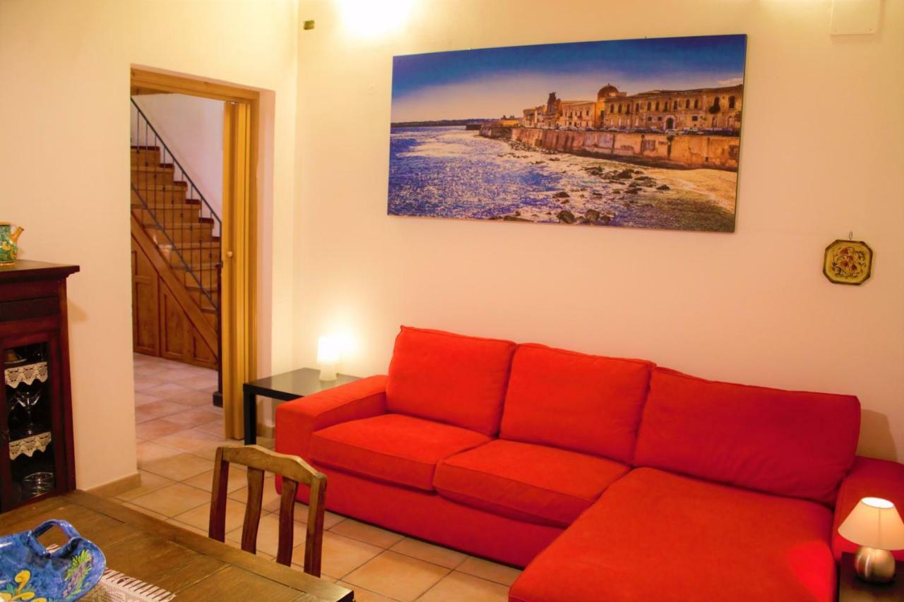 Home Isola Di Luce Syracuse Bagian luar foto